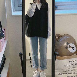 Set: Long-sleeve Plain T-shirt + V-neck Sweater Vest + Straight Leg Jeans