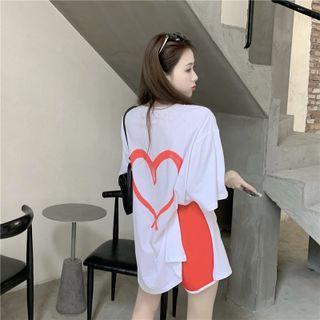 Short-sleeves Heart Print T-shirt / Shorts