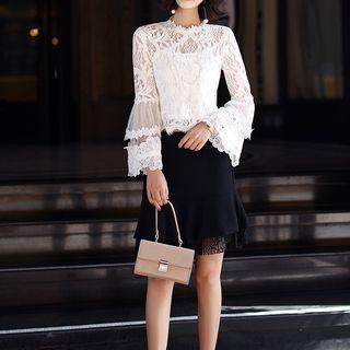 Set: Bell Long-sleeve Lace Top + Spaghetti Strap Top
