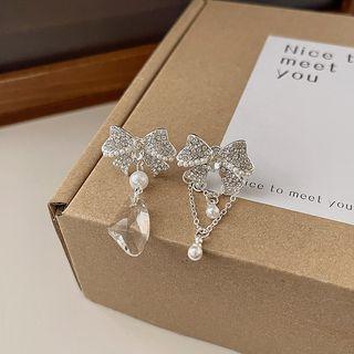 Bow Faux Pearl / Faux Crystal Alloy Cuff Earring