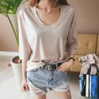 Scoop-neck Elbow-sleeve L Me T-shirt