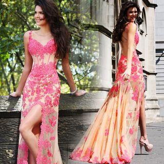 Sleeveless Deep V-neck Slit-side Lace Evening Dress