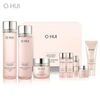 O Hui - Miracle Moisture Special Set: Skin Softener Fresh 150ml + 20ml + Emulsion 130ml + 20ml + Cream 30ml + Essence 3ml + Cream 7ml + Cleansing Foam 40ml 8pcs