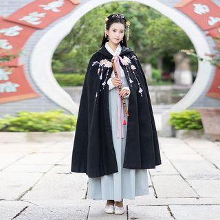Hooded Embroidered Cape Black - One Size