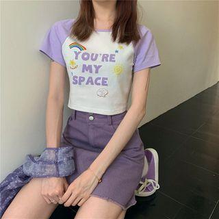 Short-sleeve Color-block Cropped T-shirt / Plain Mini Skirt