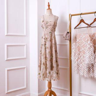 Sleeveless Star Pattern A-line Midi Dress