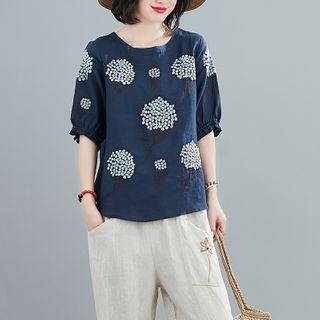 Embroidered Semi-sleeve Round Neck T-shirt