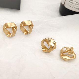 Twisted Alloy Triangle Earring