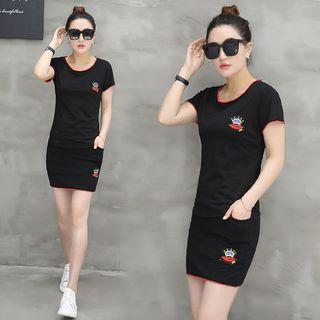 Set: Applique Short-sleeve T-shirt + Mini Skirt