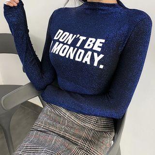 Long-sleeve Mock-neck Letter T-shirt