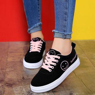 Smiley Face Embroidered Lace Up Sneakers