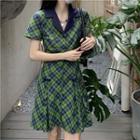 Short-sleeve Plaid Mini A-line Shirtdress Green - One Size