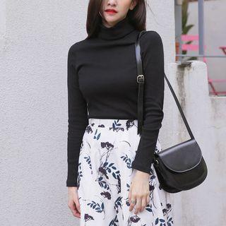 Turtle-neck Slim-fit Ribbed Top
