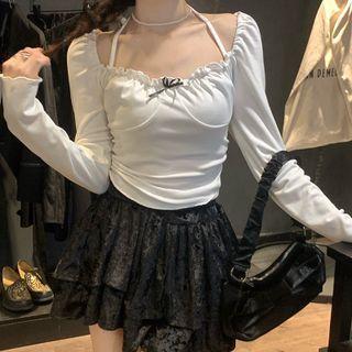 Long-sleeve Halter-neck Ribbon Accent Crop Top