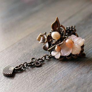 Pearl Jade Flower Hair Clip