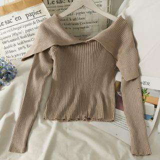 Details Off-shoulder Slim-fit Crop Knit Top