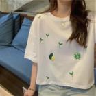 Short-sleeve Avocado Embroidered Cropped T-shirt