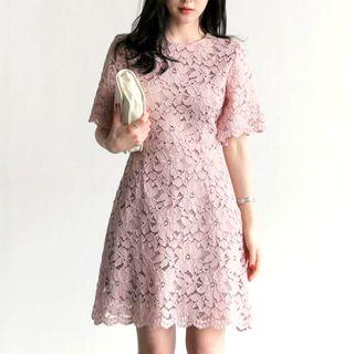 Short-sleeve Loose-fit Crewneck Plain Lace Dress