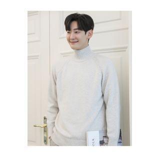 Raglan Mock-neck Woolen Sweater