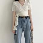 V-neck Short-sleeve T-shirt / Distressed Cropped Wide-leg Jeans