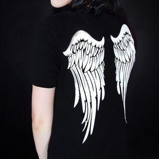 Short-sleeve Wing Back T-shirt