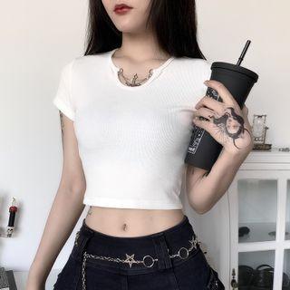Short-sleeve Chain-accent Crop Top