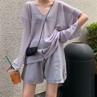 Cut Out V-neck Cardigan / Knit Shorts