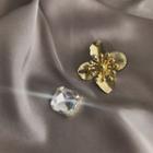 Non-matching Flower Stud Earring