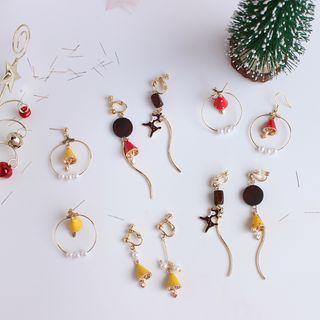 Christmas Drop Earring / Clip-on Earring