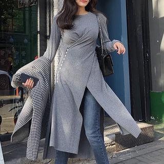 Button-side Slit-front Long Knit Top