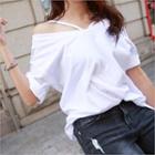 Strappy-neckline Off-shoulder T-shirt