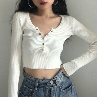 Round-neck Button-up Long-sleeve Knit Top