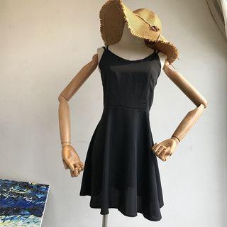 Cross-strap Sleeveless Dress