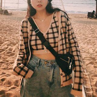 Sleeveless Plaid Buttoned Cropped Knit Top / V-neck Cardigan