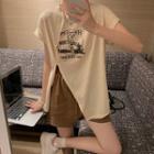 Short-sleeve Lettering Slit T-shirt / High-waist Wide-leg Shorts