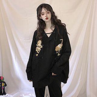 V-neck Embroidered Pullover Black - One Size