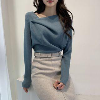 Set: Asymmetric Collar Sweater + Knit Midi Dress