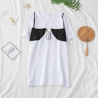 Short Sleeve Print T-shirt / Frayed Denim Hot Pants