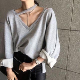 Cold-shoulder V-neck Sweatshirt