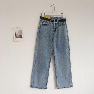High-waist Straight-leg Jeans With Belt