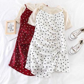 Set: Plain T-shirt + Heart Print Dress
