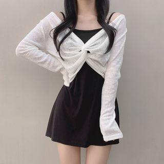 Long Sleeve Twist Light Plain Top