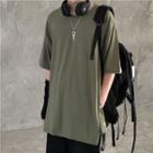 Short-sleeve Button-side Slit T-shirt