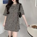 Round-neck Short Sleeve Leopard Printed T-shirt