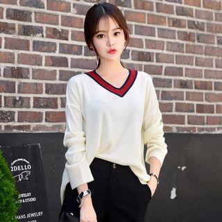 V-neck Long-sleeve Contrast-trim Knit Top