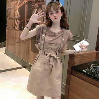 Plain Slim-fit T-shirt / Slim-fit Jumper Skirt