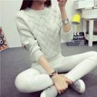 Round-neck Sweater White - One Size