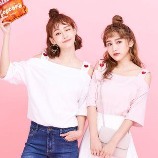 Elbow-sleeve Cutout-shoulder Embroidery Top