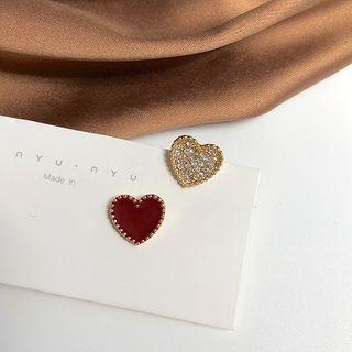 Non-matching Rhinestone Heart Stud Earring