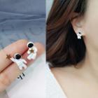 Non-matching Alloy Astronaut Earring Astronaut - One Size